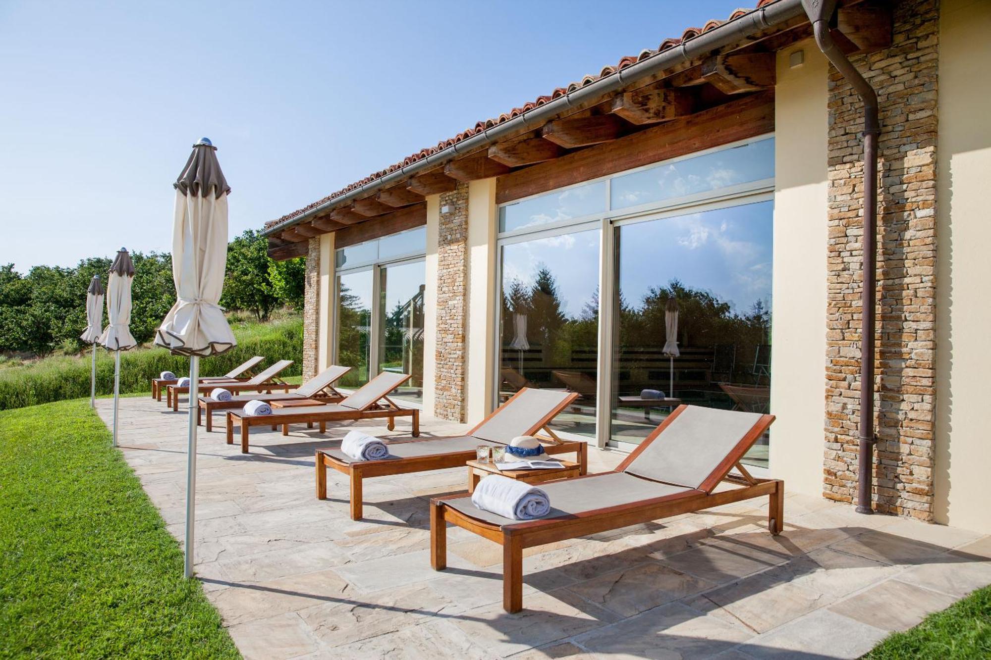 Relais Montemarino Hotel Borgomale Buitenkant foto