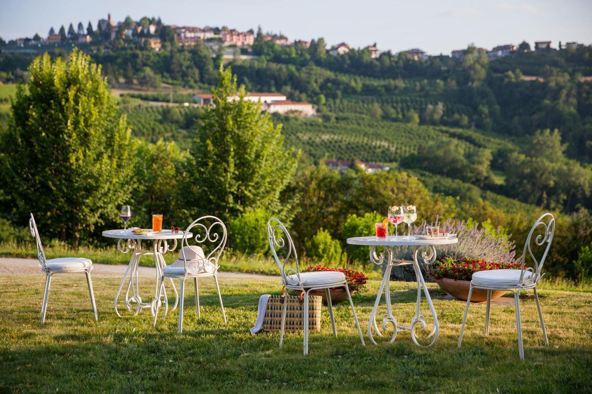 Relais Montemarino Hotel Borgomale Buitenkant foto